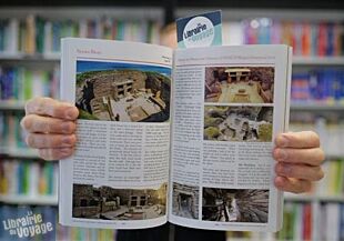 Charles Tait Photographic - Guide en anglais - The Peedie Orkney guide book