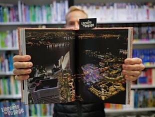 Editions Elytis - Livre - Les cents vues du Japon - Julien Giry et Aurélie Roperch