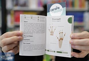 Editions First - Guide - Le petit guide des empreintes animales - 70 traces et indices à observer