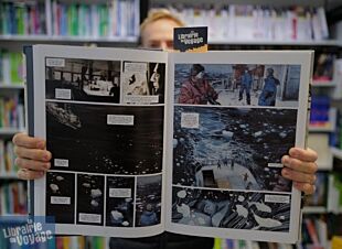 Après Voyage aux îles de la Désolation et Un printemps à Tchernobyl, Emmanuel Lepage livre un documentaire, vivant, incarné. Humain en un mot ! d’une mission scientifique en Antarctique, en résonnance avec l’homme, l’humaniste, qu’il est. La Lune est blan
