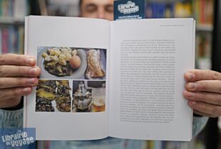 Editions Gallimard - Guide - Et si on rentrait au bled en train ? Entre souvenirs et transmission, un guide-récit pour voyager autrement