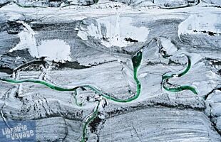 Editions Tana - Beau livre - Eaux Douces (histoires extraordinaires dans nos fleuves, nos rivières et nos lacs)