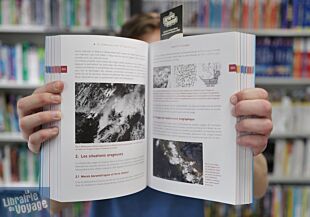 Editions Voiles et Voiliers - Guide - Météo au large et stratégie (en course et en croisière)