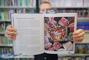 Gallimard - Beau livre - Collection Voyage - Vivre la Corée (Soo Kim) 