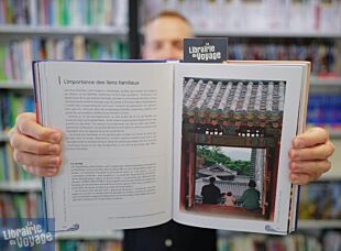 Gallimard - Beau livre - Collection Voyage - Vivre la Corée (Soo Kim) 