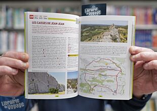Glénat - Guide de randonnées - Le P'tit Crapahut dans le parc naturel régional des Alpilles