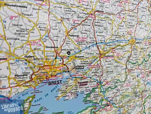 IGN - Carte murale plastifiée de Bretagne (ref.R06)