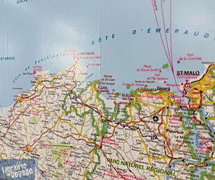 IGN - Carte murale plastifiée de Bretagne (ref.R06)