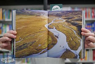Gallimard - Beau livre - Collection Voyage - Vivre l'Islande