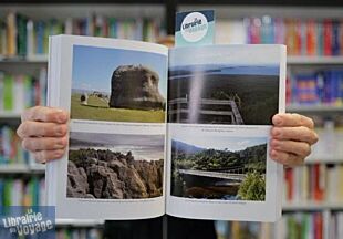 New Holland Publishers - Guide en anglais - Outstanding scenic walks of New Zealand