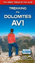 Knife Edge Outdoor Guidebooks - Guide de randonnées (en anglais) - Trekking the Dolomites AV1