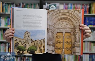 Editions Geo - Beau livre - Les chemins de Compostelle (l'incroyable histoire d'un pélerinage millénaire)