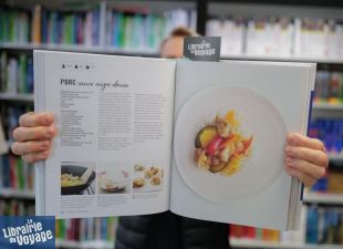 Editions Marabout - Beau livre - Le grand livre Marabout de la cuisine asiatique (Pour faire voyager vos papilles en Thaïlande, au Japon, en Corée et en Chine)
