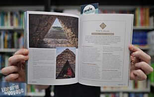 Editions Vagnon - Guide - Collection micro-aventure - Cabanes non gardées, des lieux insolites pour s'ensauvager
